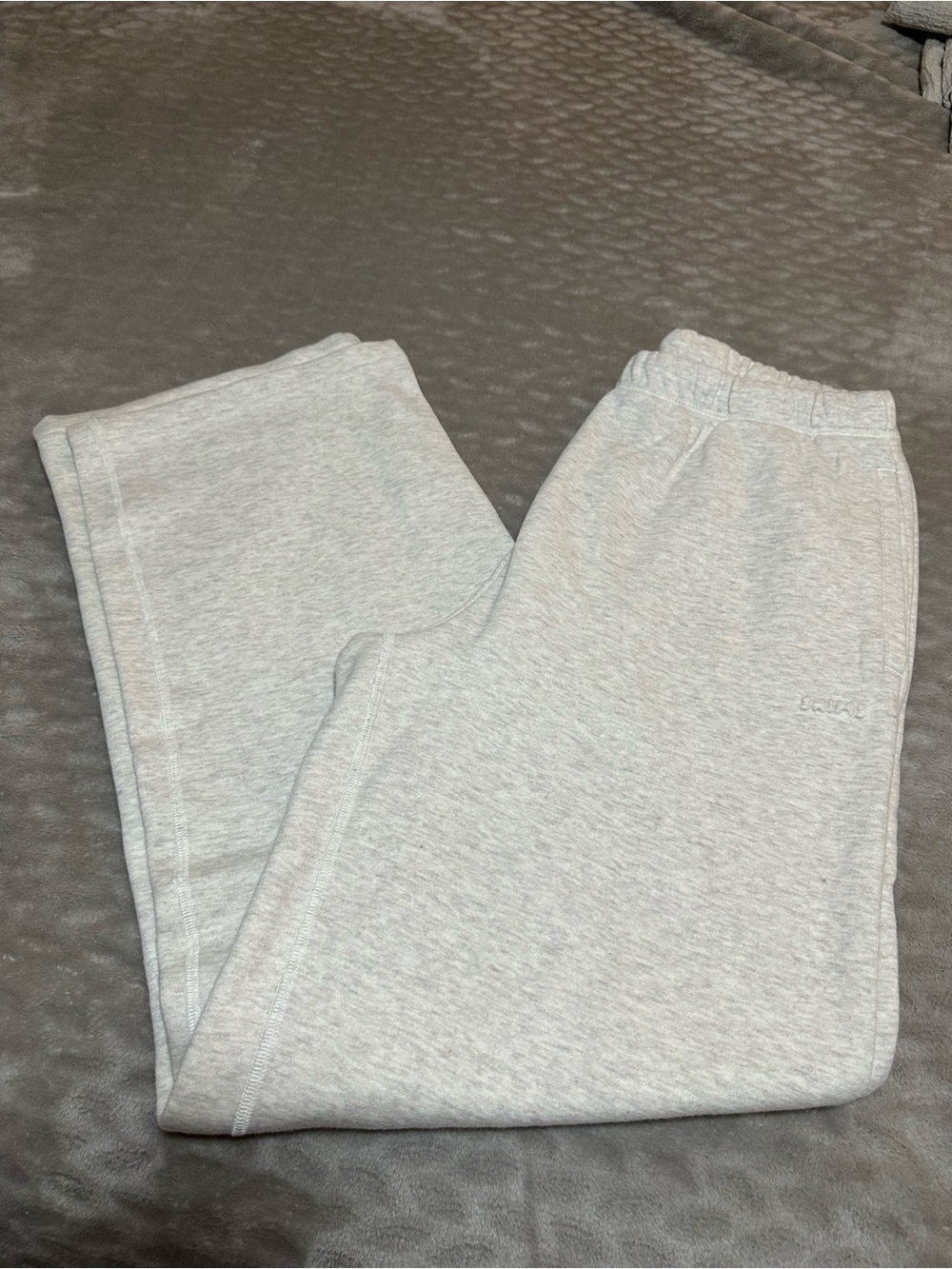 SKIMS Heather Oatmeal Sweatpants